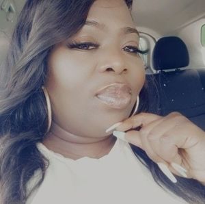 Meet your Posher, Mechelle